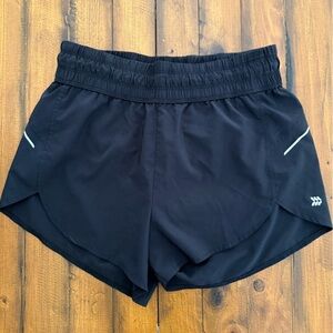 All in Motion Women’s Black Active Shorts Size Small NWOT